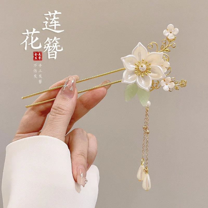 Elegant Chinese Style Hair Clip Tassel Hair Stick Traditional Floral Design Hairstyle Accessory Women Jewelry Hairpin Hairneedle