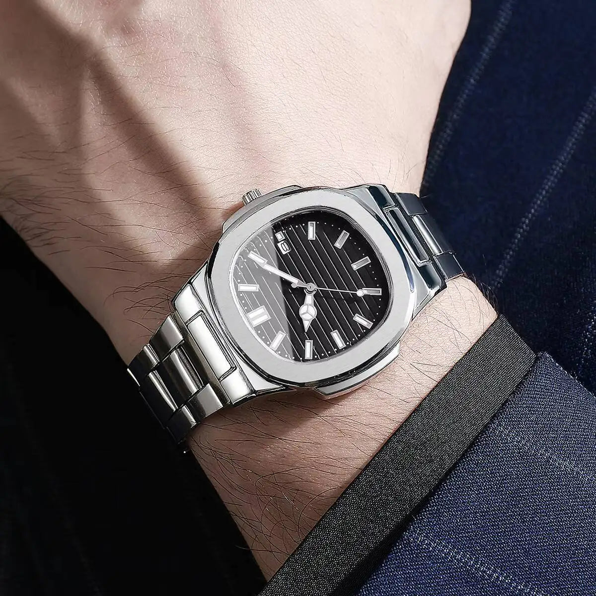 Luxury Men Business Watches Fashion Square Dial Stainless Steel Strap Quartz Watch with Calendar For Mens Clock（Without Box）