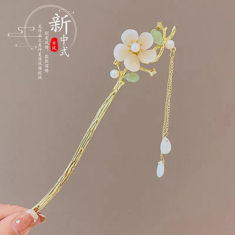 Elegant Chinese Style Hair Clip Tassel Hair Stick Traditional Floral Design Hairstyle Accessory Women Jewelry Hairpin Hairneedle