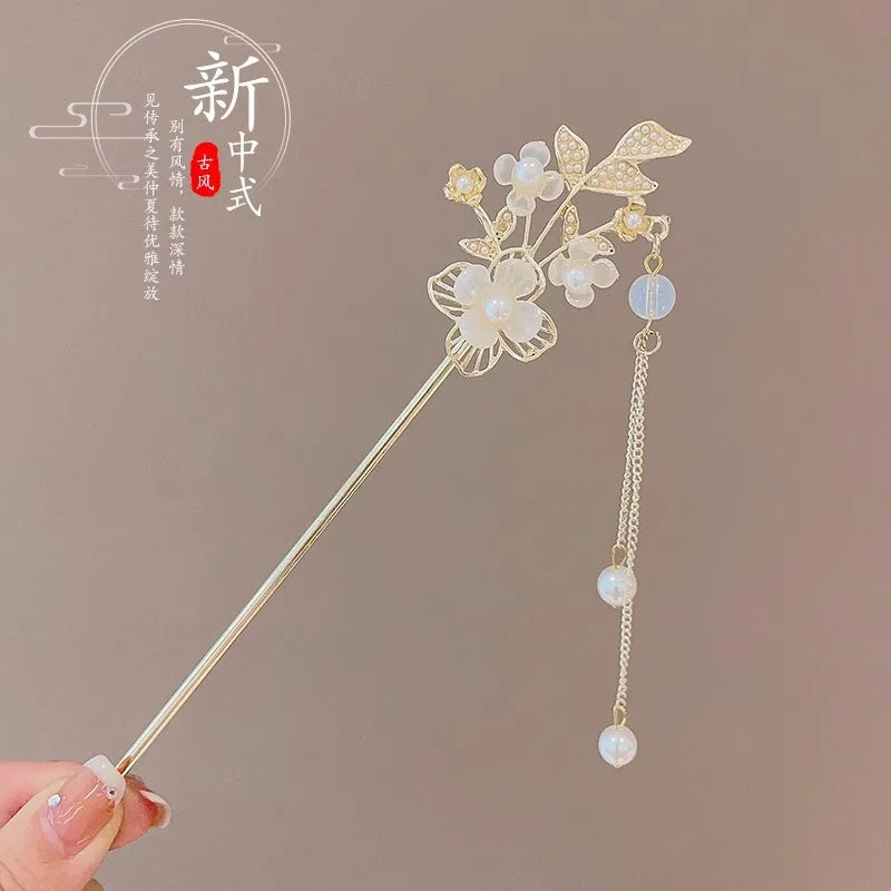 Elegant Chinese Style Hair Clip Tassel Hair Stick Traditional Floral Design Hairstyle Accessory Women Jewelry Hairpin Hairneedle