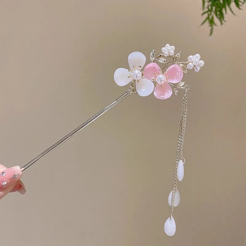 Elegant Chinese Style Hair Clip Tassel Hair Stick Traditional Floral Design Hairstyle Accessory Women Jewelry Hairpin Hairneedle